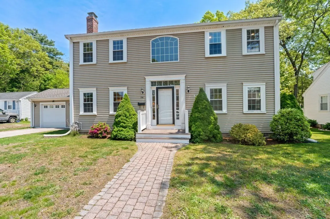 94 Holly Hill Cir, Weymouth, MA 02190 - #1