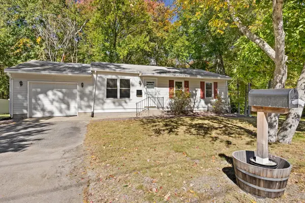 699 Benson Road, Northbridge, MA 01588