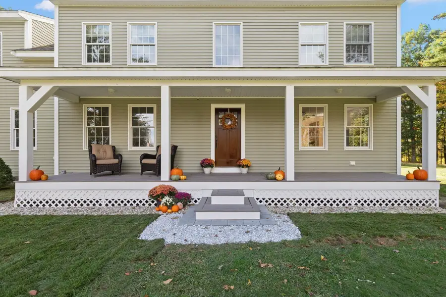 33 Archelaus Pl, West Newbury, MA 01985 - #2