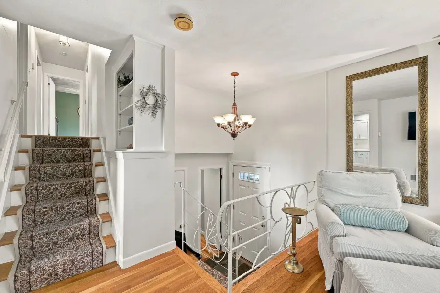 709 Humphrey St, Swampscott, MA 01907 - #3