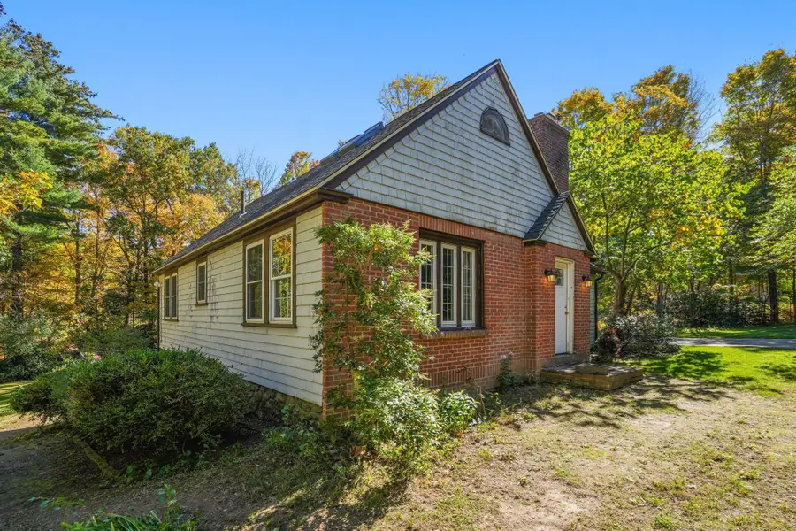 64 Sterling Pl, West Boylston, MA 01583 - #3