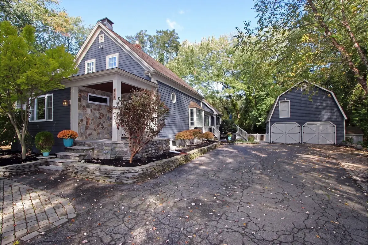 427 Bedford Street, Lakeville, MA 02347 - #1
