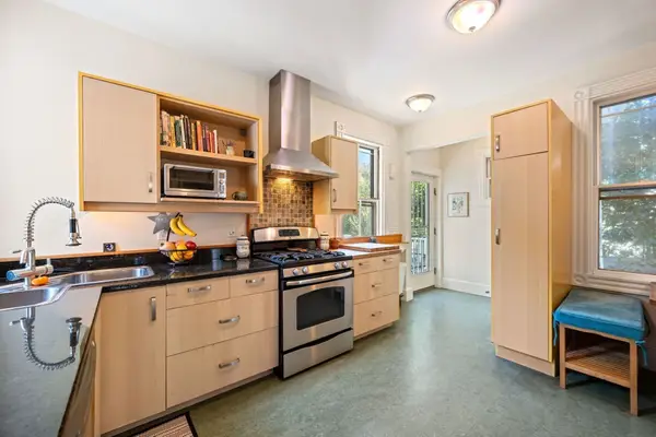 46 Sycamore St, Boston, MA 02131