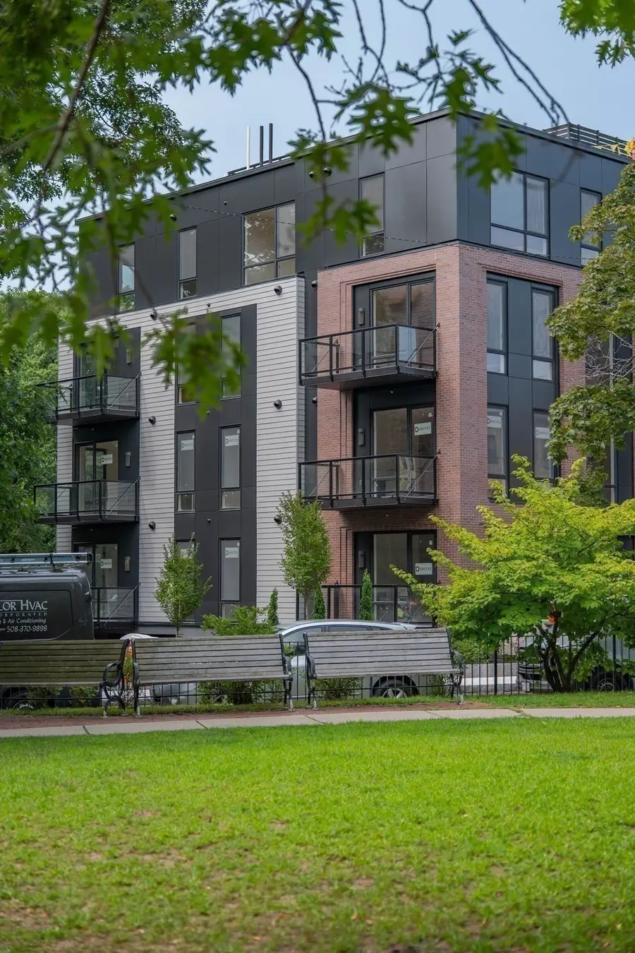 80 Vernon #PentHouse B, Brookline, MA 02446 - #3