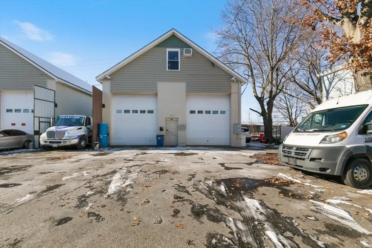 31 Garfield St, Lawrence, MA 01843 - #1
