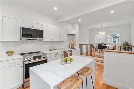 22 Charnwood Rd #B, Somerville, MA 02144 - #3