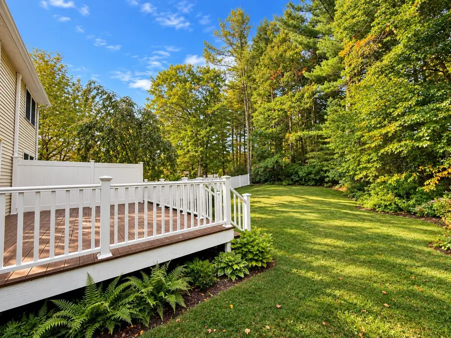 14 Dunvegan Dr, Merrimac, MA 01860 - #3