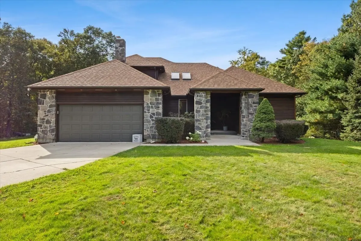 38 Purchase St, Rehoboth, MA 02769 - #1