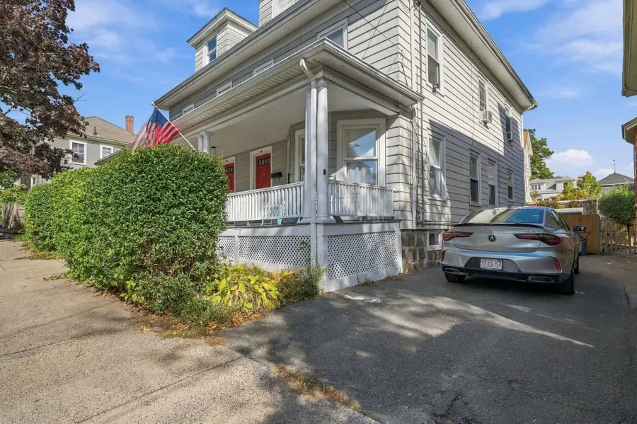 39 Linden St, Salem, MA 01970 - #3