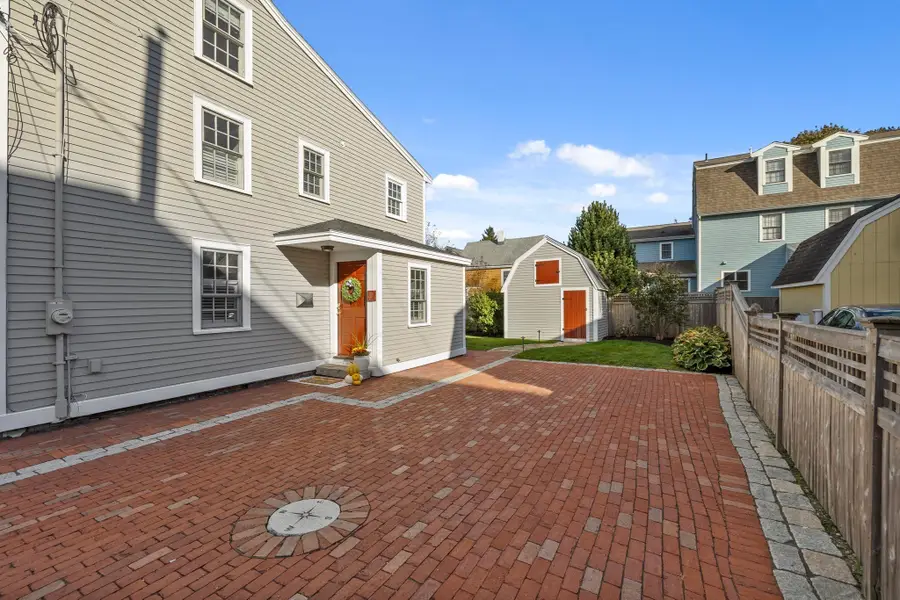 5 Salem St, Newburyport, MA 01950 - #3