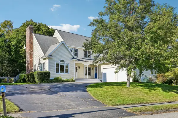 2 Stone Meadow Farm Dr, Shrewsbury, MA 01545