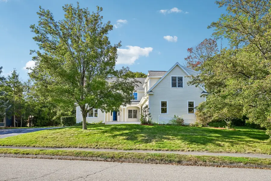 2 Stone Meadow Farm Dr, Shrewsbury, MA 01545 - #2