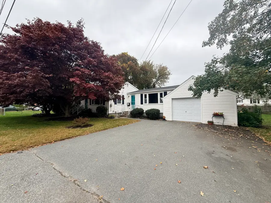 15 Holcomb St, Fairhaven, MA 02719 - #2