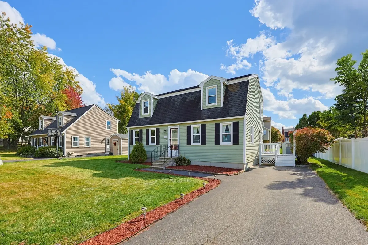 26 Crestwood Cir, Lawrence, MA 01843 - #1