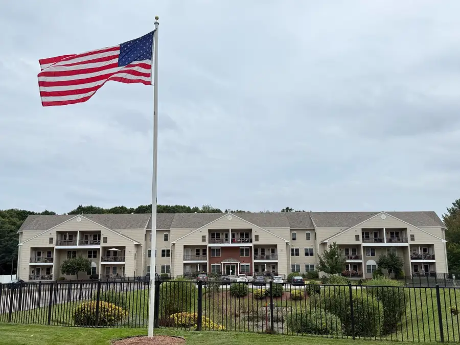216 Reservoir St #101, Holden, MA 01520 - #2