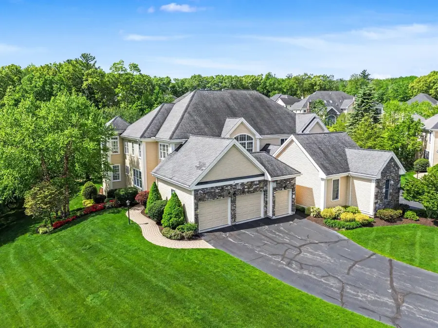 56 Clubhouse Way #56, Sutton, MA 01590 - #2