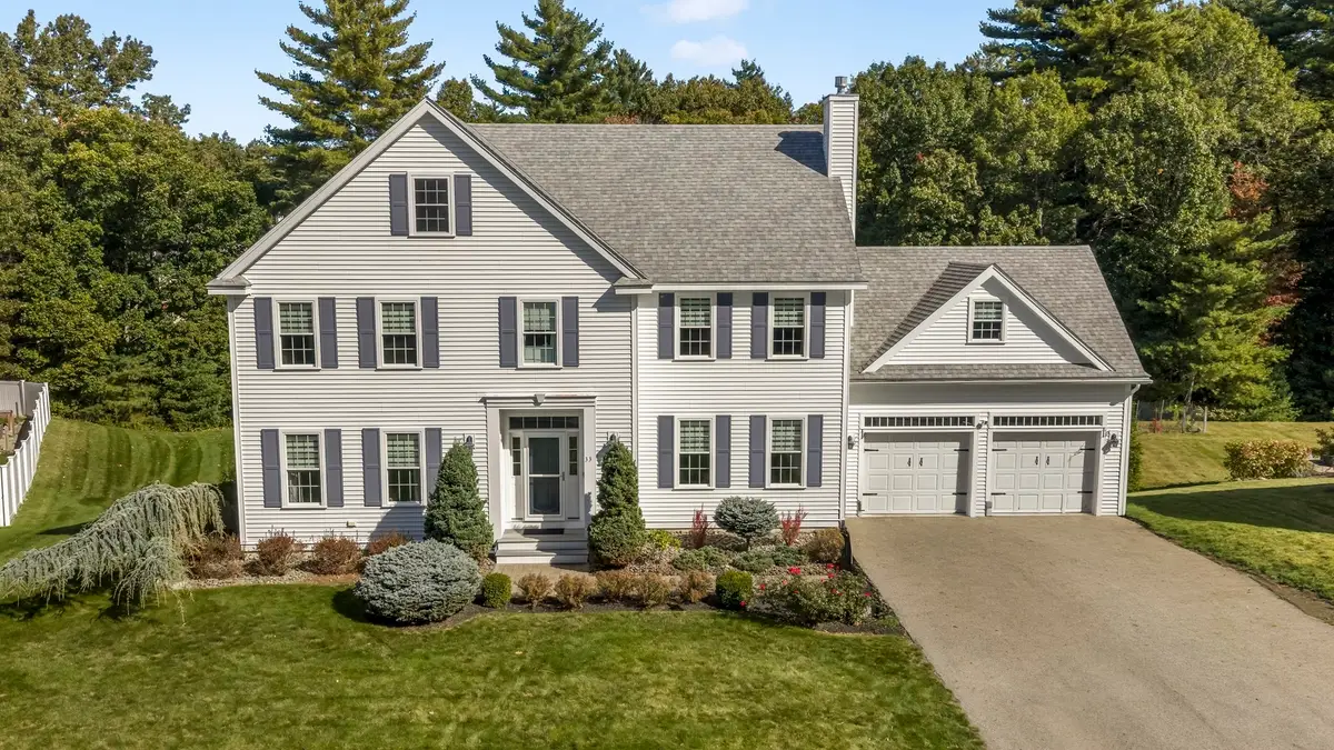 33 Oak Ledge Cir, Rowley, MA 01969 - #1
