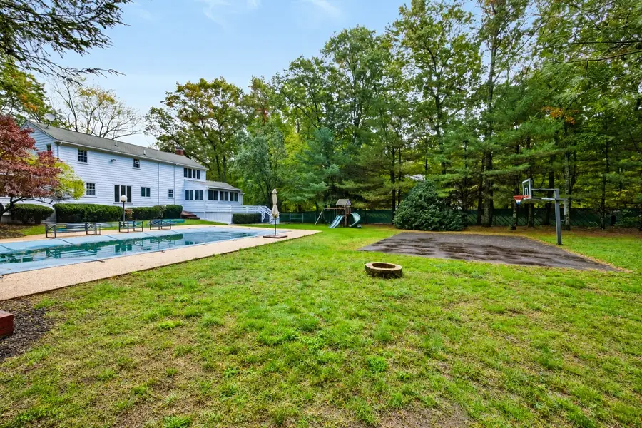 35 Eagle Dr, Sharon, MA 02067 - #3