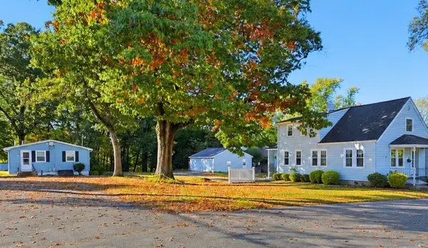 699-703 Pleasant, Norwood, MA 02062