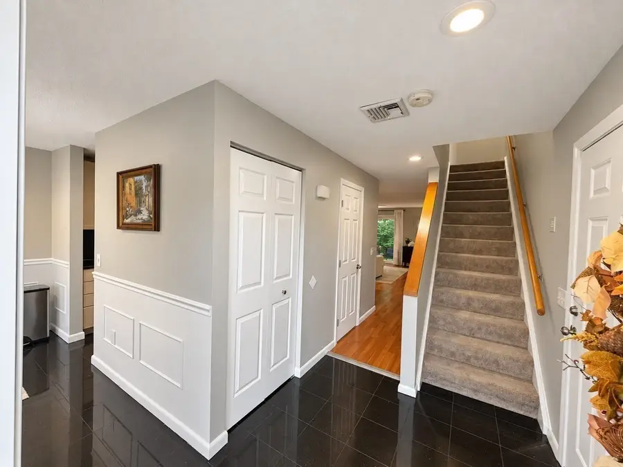 97 Oakwood Lane #97, Worcester, MA 01604 - #2