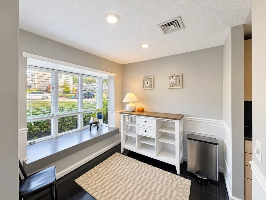 97 Oakwood Lane #97, Worcester, MA 01604 - #3