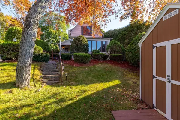 47 Point Pleasant Rd, Webster, MA 01570