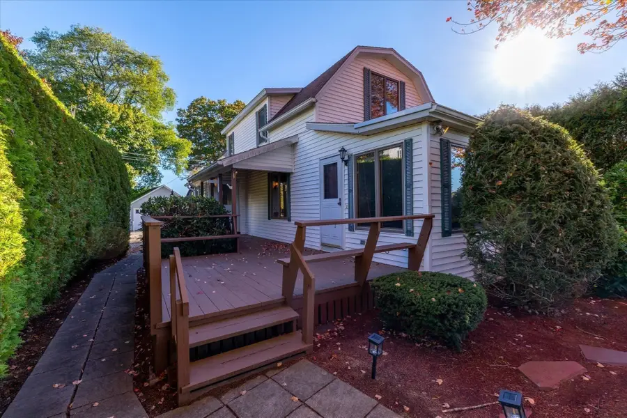 47 Point Pleasant Rd, Webster, MA 01570 - #2