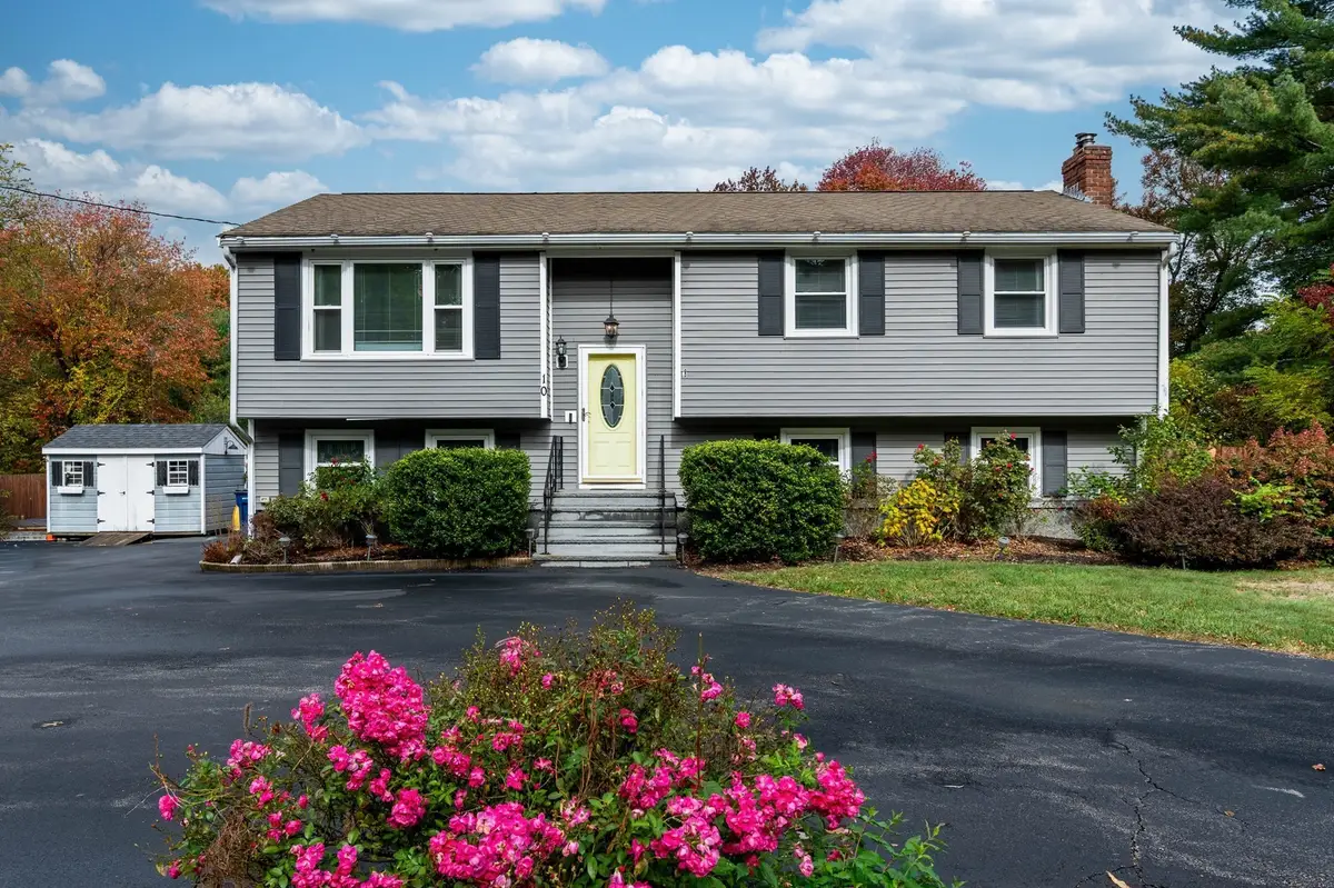 10 Village Street, Medway, MA 02053 - #1