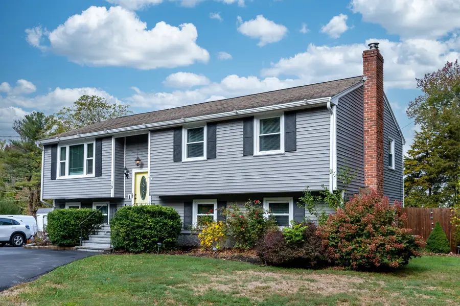 10 Village Street, Medway, MA 02053 - #2