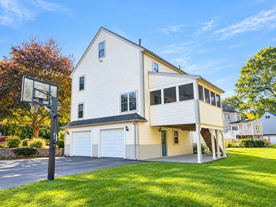 30 Arthur's Pl, Bridgewater, MA 02324 - #3