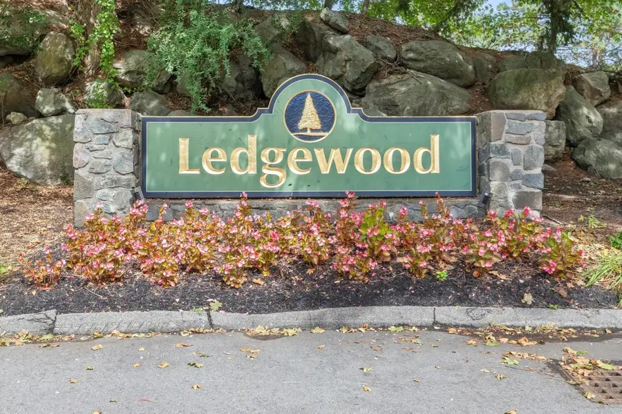 9 Ledgewood Way #32, Peabody, MA 01960 - #2