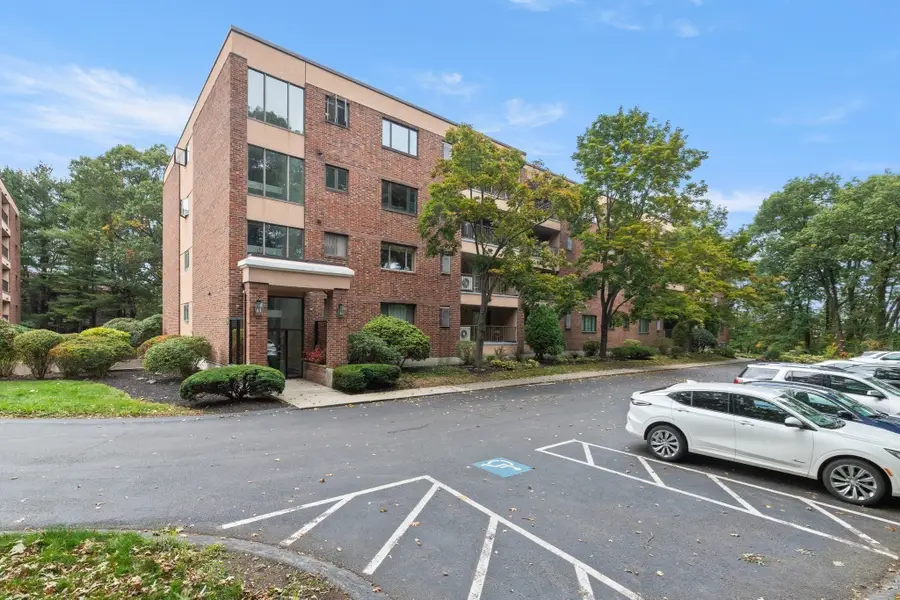 9 Ledgewood Way #32, Peabody, MA 01960 - #3