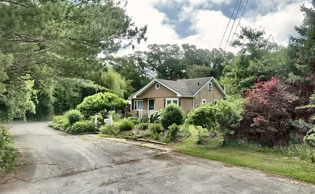 1 E Wordell, Dartmouth, MA 02748 - #1
