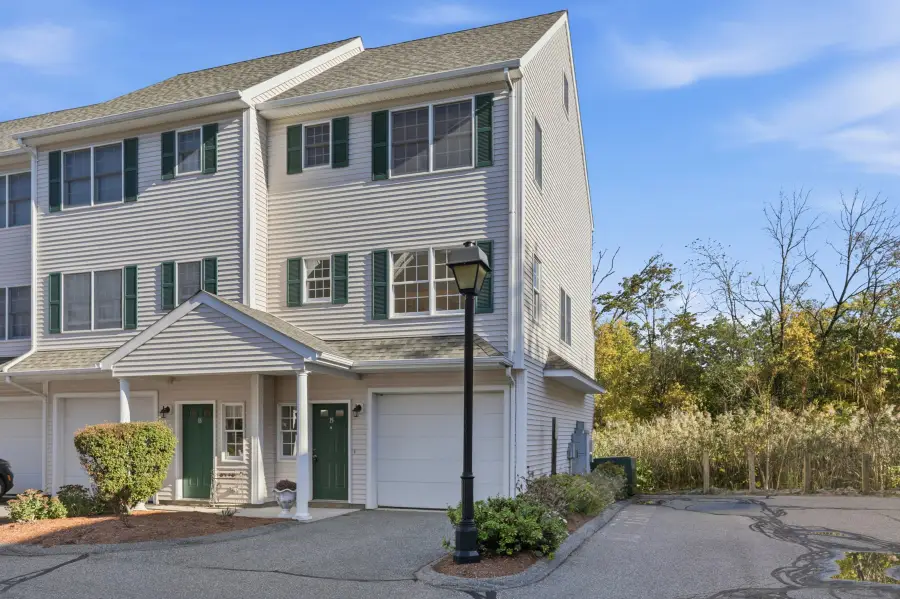252 Albion St #15, Wakefield, MA 01880 - #2
