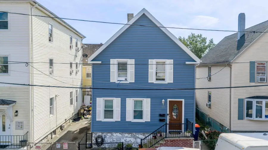 166 Blackmer St, New Bedford, MA 02744 - #2
