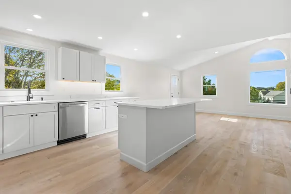 16 Reynard Street #2, Gloucester, MA 01930