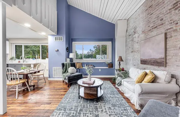 267 Locust St #2A, Northampton, MA 01062
