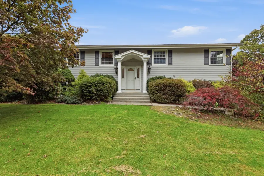 684 Maple Rd, Longmeadow, MA 01106 - #2