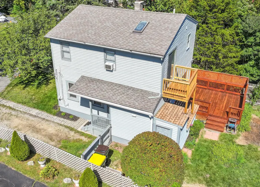 31 Stockholm St, Bellingham, MA 02019 - #3