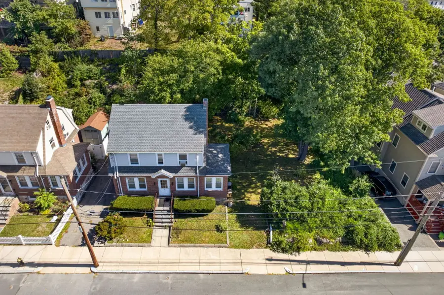 19 Stearns Rd, Boston, MA 02132 - #3