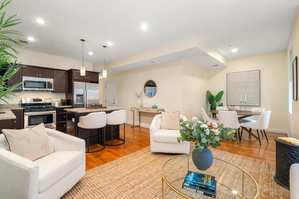282 Maverick St #2, Boston, MA 02128 - #1