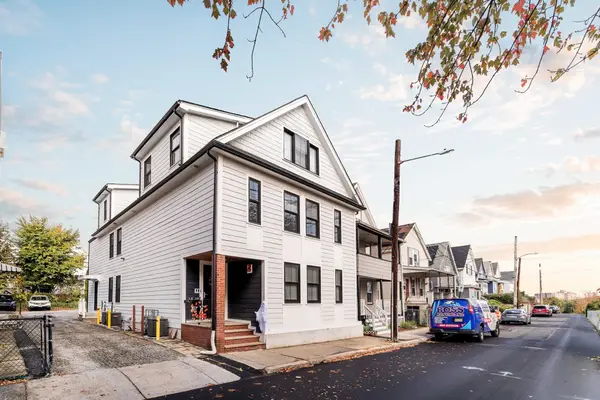 74 Moreland St #2, Somerville, MA 02145