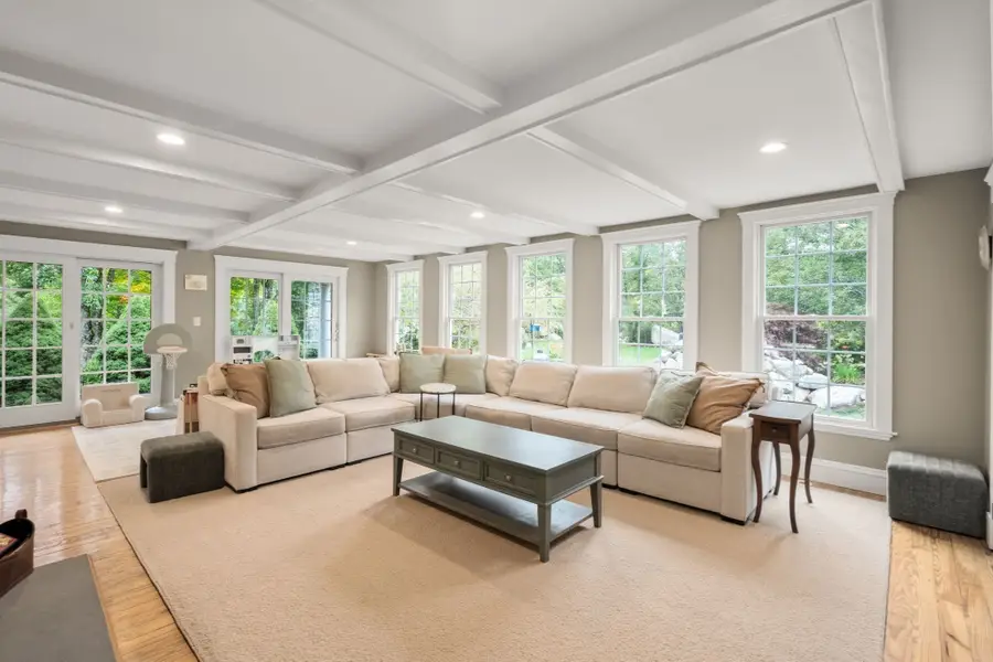 18 Holly Berry Trl, Norwell, MA 02061 - #2