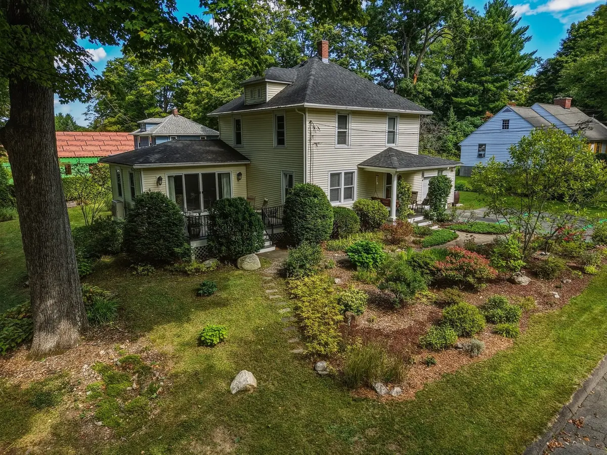 40 Howes St, Northampton, MA 01062 - #1