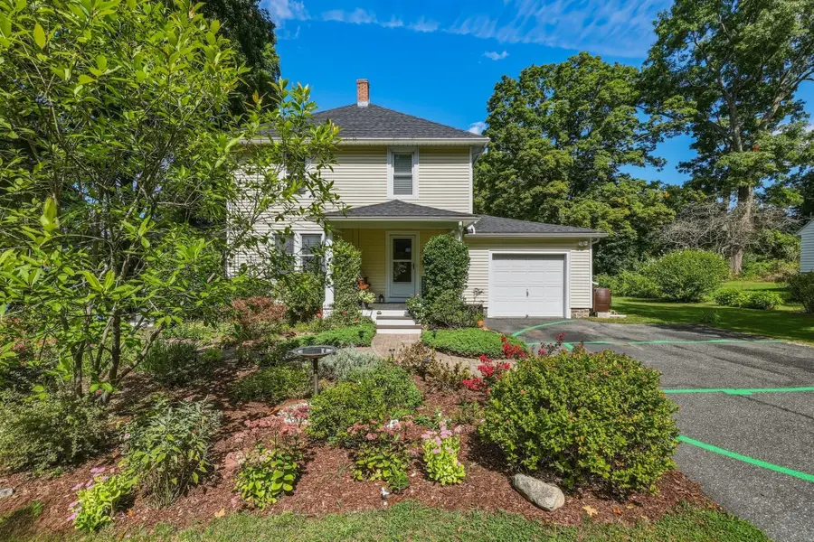 40 Howes St, Northampton, MA 01062 - #2