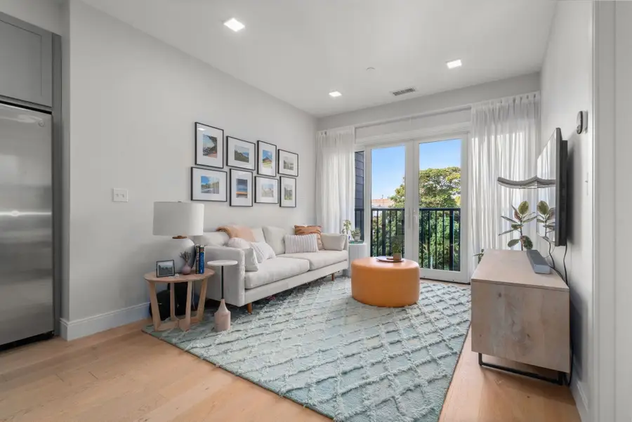287 Maverick St #309, Boston, MA 02128 - #3