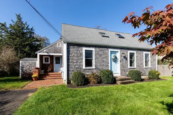 11 Marshview Dr, Marshfield, MA 02050