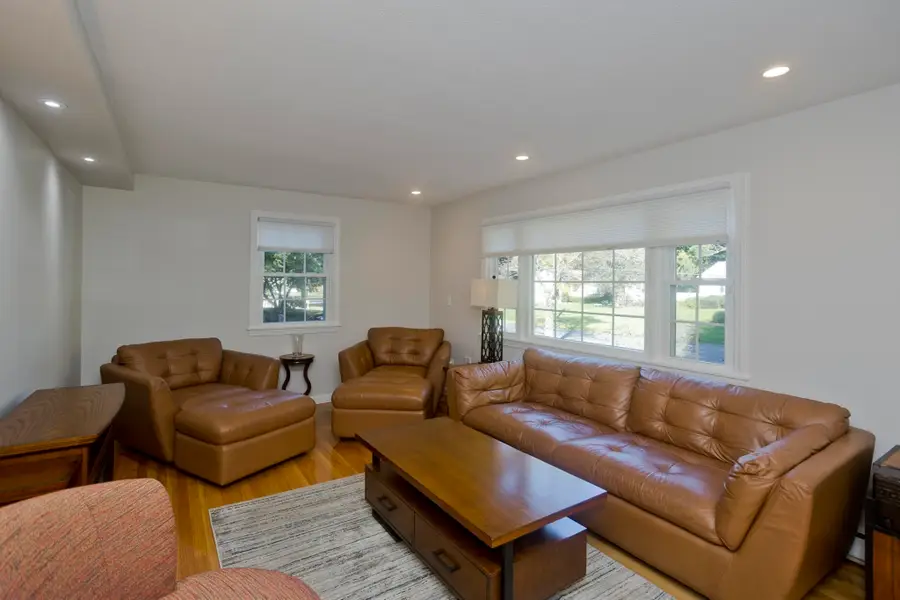 214 Wimbleton Dr, Longmeadow, MA 01106 - #3