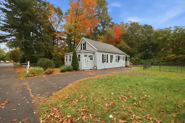 107 Pinehurst St, Westfield, MA 01085