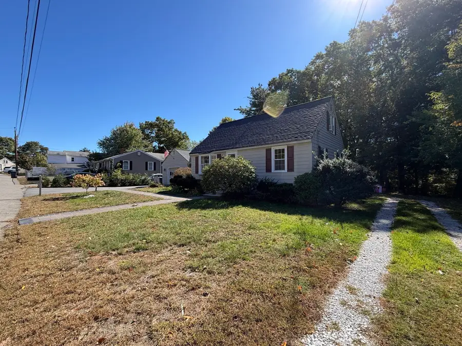 84 Nancy Ave, Dracut, MA 01826 - #3